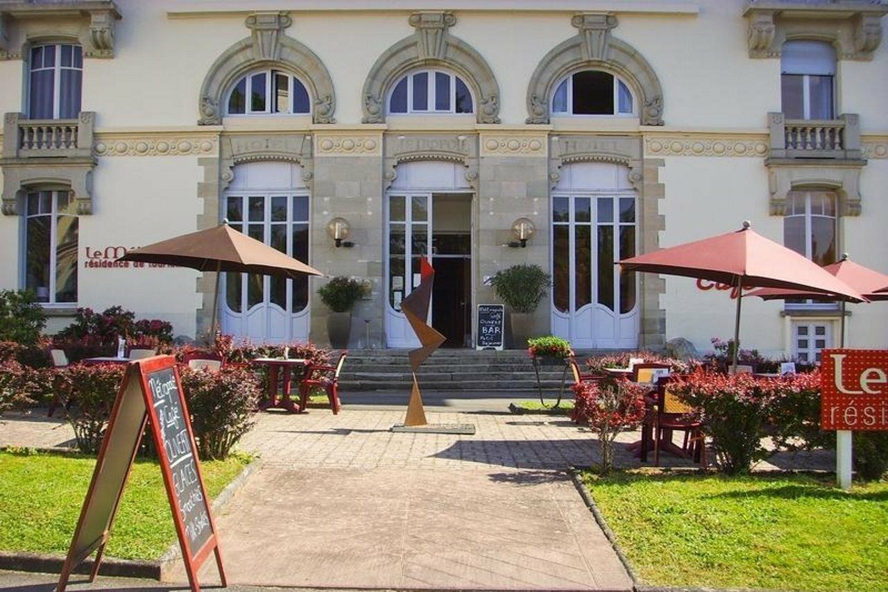 Garden & City Luxeuil Ex Le Metropole Et Les Thermes المظهر الخارجي الصورة